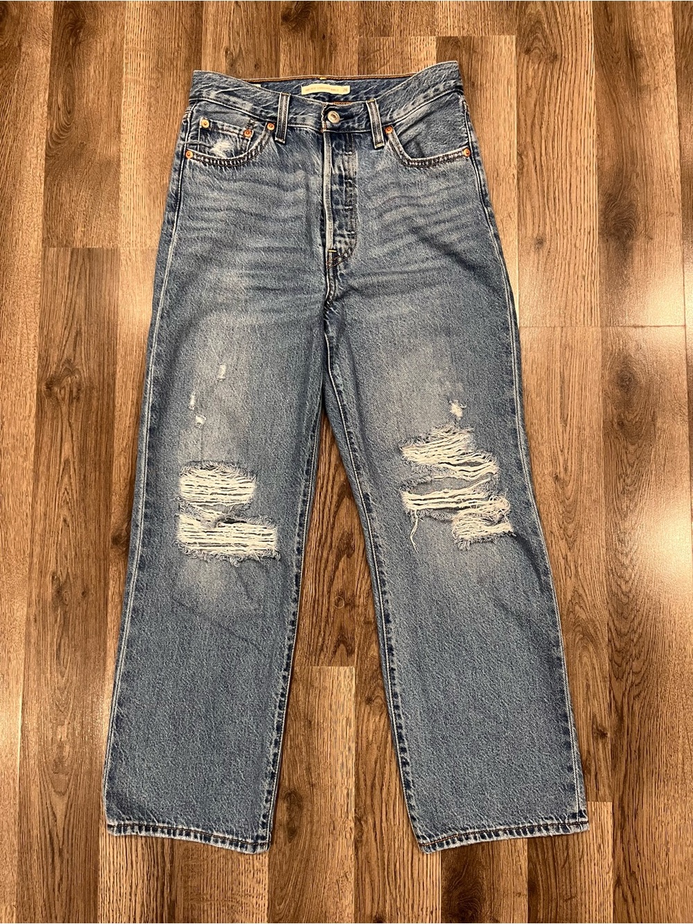 Levi’s Ribcage Straight Ankle Jeans